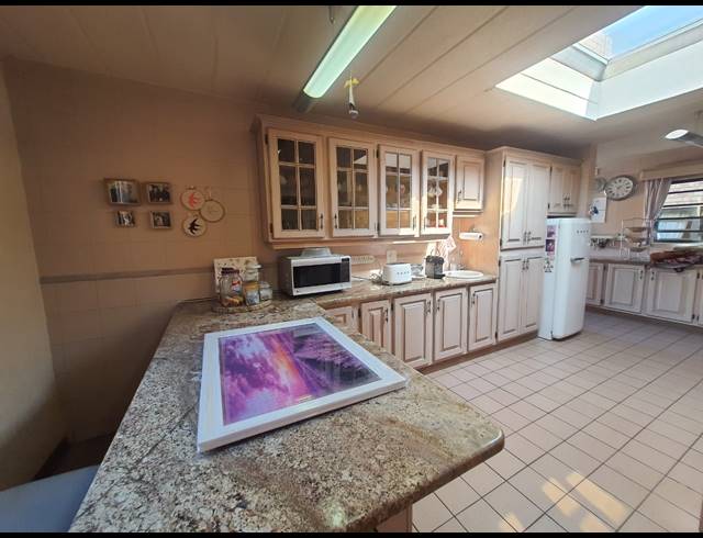 5 BEDROOM HOUSE FOR SALE IN VANDERBIJLPARK SE 3